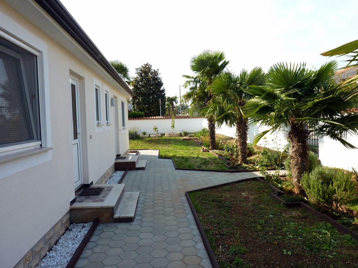 Palme Villa Пореч Екстериор снимка